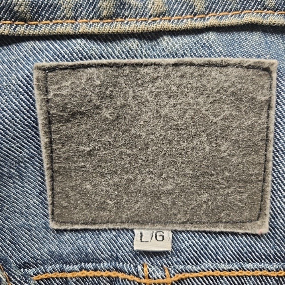 Vintage GUESS Denim Trucker Jacket Womens Large‎ Y2K Jean Light Stain - Picture 3 of 11